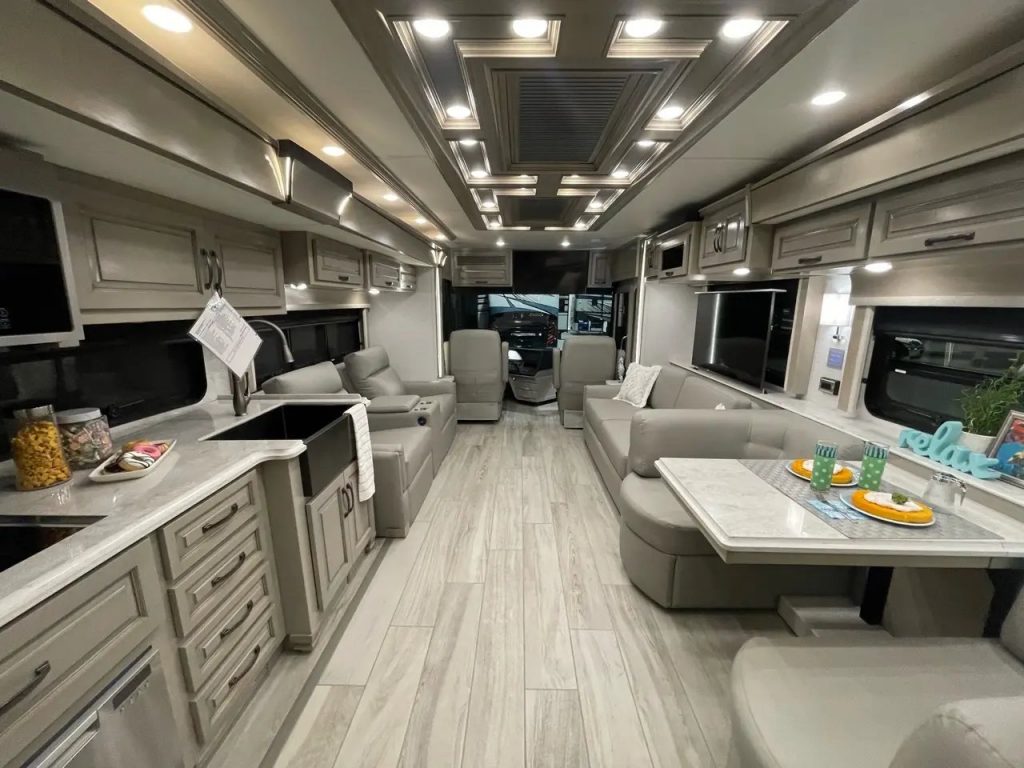 2024 Newmar Dutch Star RV Tour with Angie Morell - National Indoor RV ...