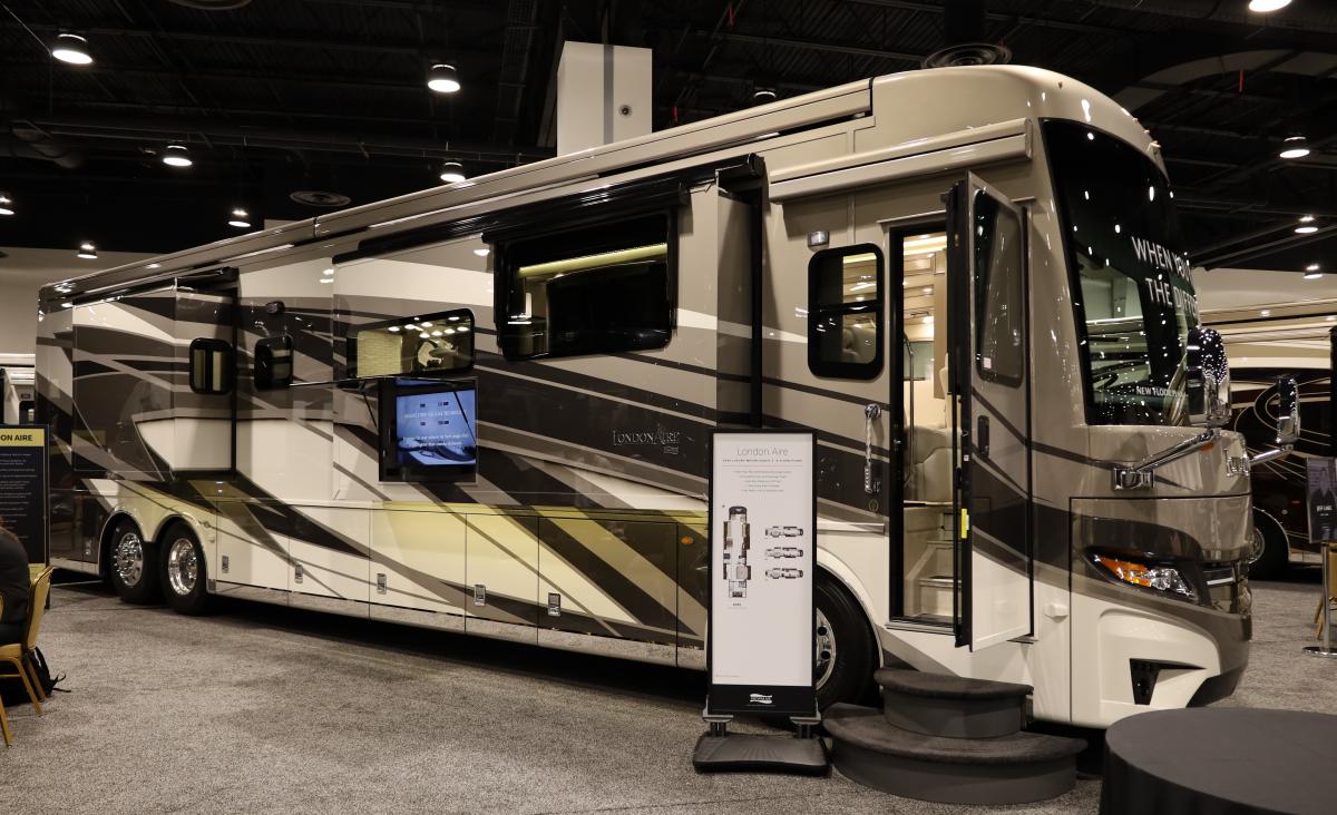 Explore the 2025 Newmar Essex 4595 Luxury Motor Coach: A Guide for Avid Travelers